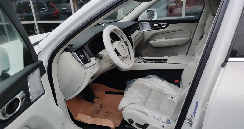 Volvo XC 60 cena 246600 przebieg: 74656, rok produkcji 2021 z Puck małe 781